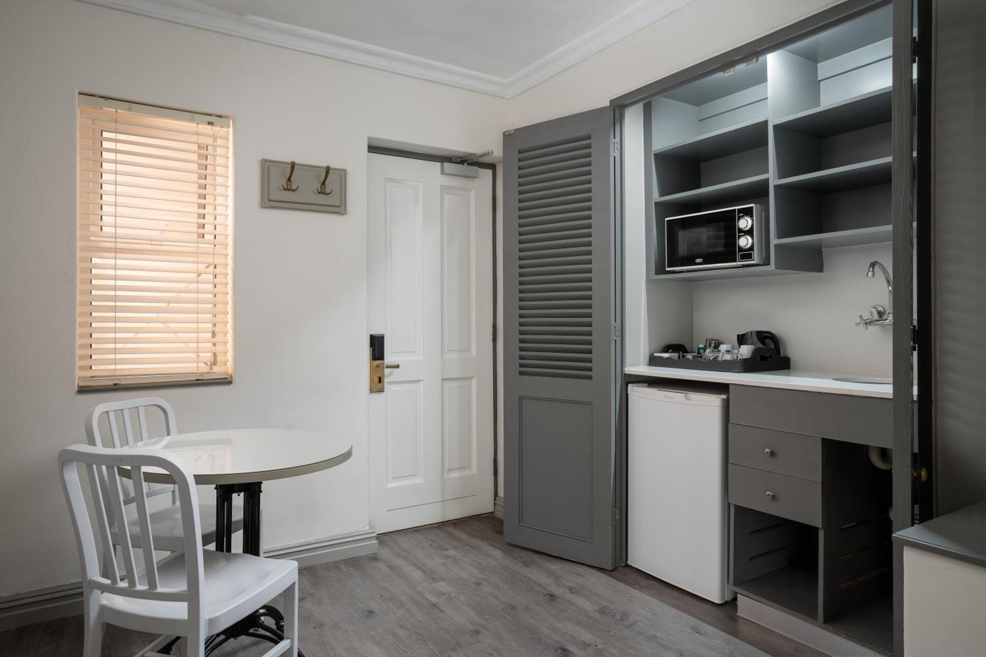 Protea Hotel By Marriott Cape Town Mowbray Esterno foto